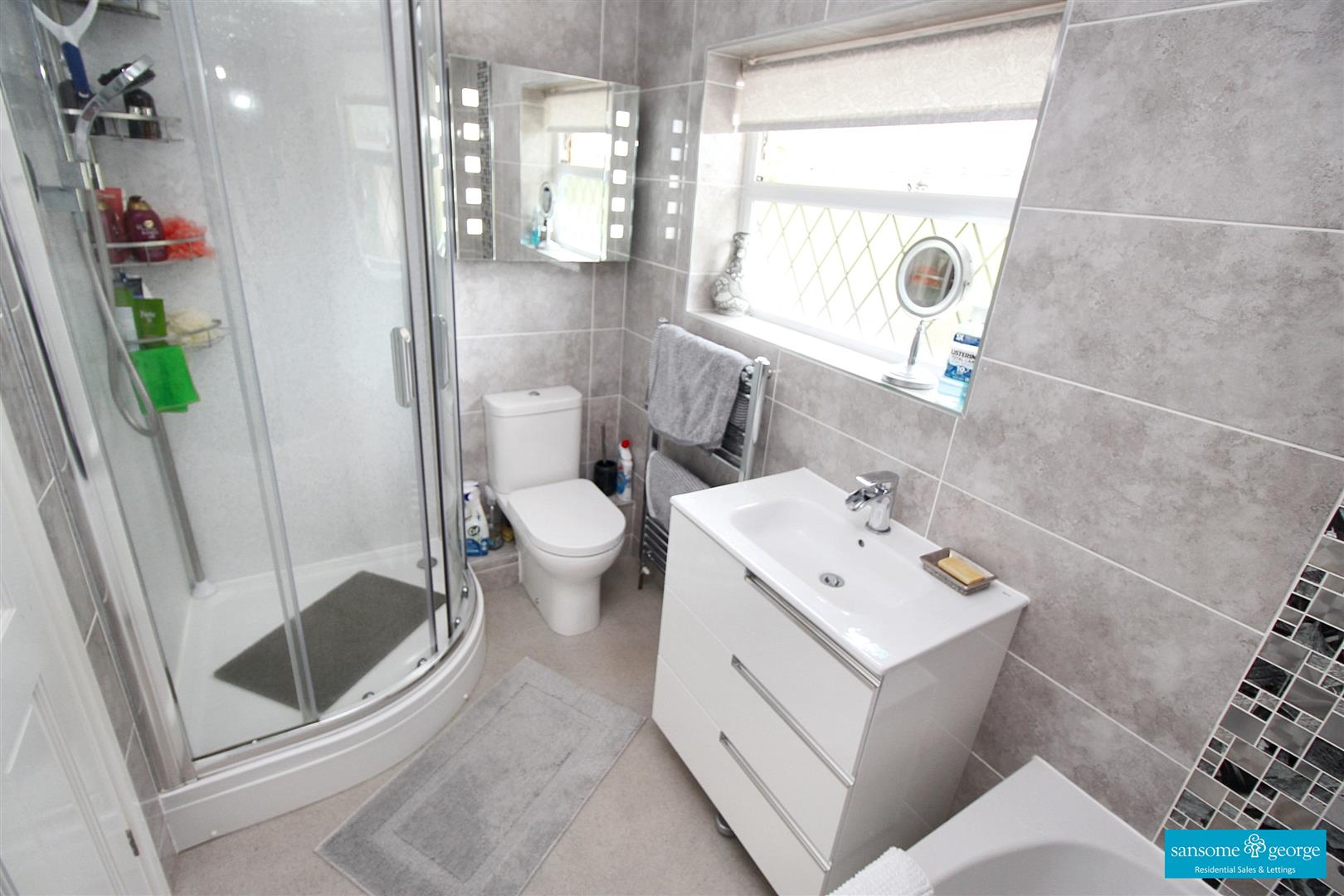 Warborough Avenue, Tilehurst, Reading